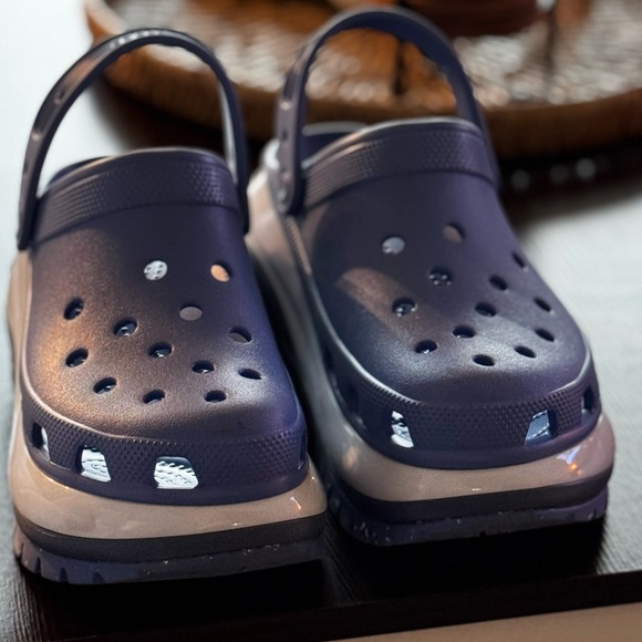 CROCS Navy and White Clogs - Picture 3 of 5